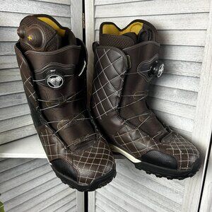 DC Snowboarding Boots